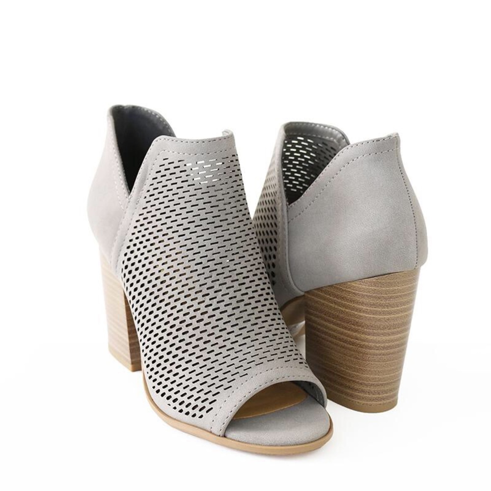caster light gray perforated bootie sandal - Picture 4 of 6